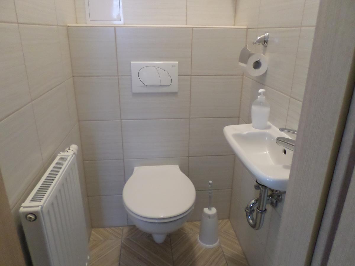 Lakoparki Apartman Veszprem Luaran gambar